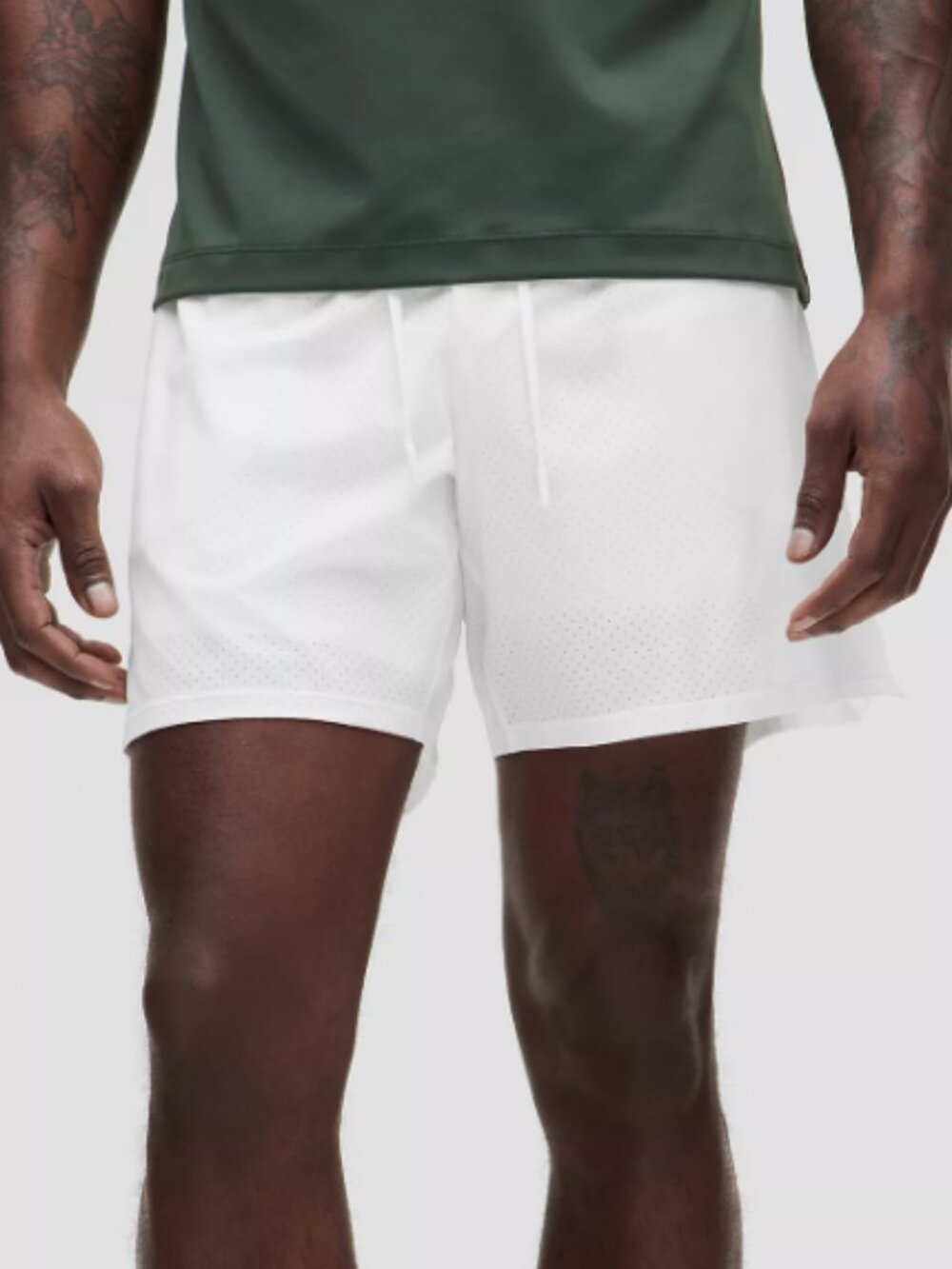 Lululemon Vented Tennis Short 6" Classic Fit - Large